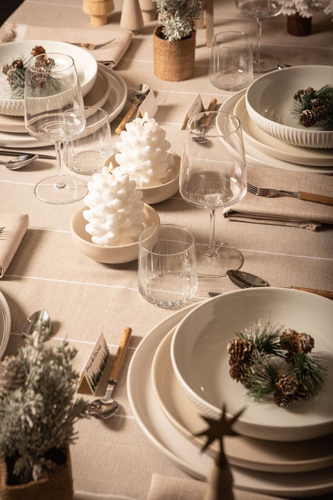 Kleine woonkamer, groot kerstdiner: zo richt je slim in