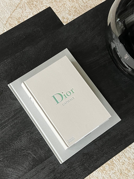 Cozy & Casa Dior Catwalk koffietafelboek
