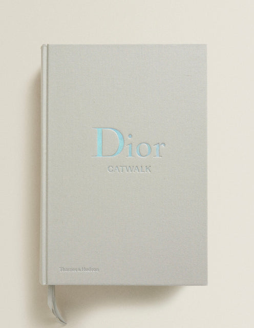 Cozy & Casa Dior Catwalk koffietafelboek