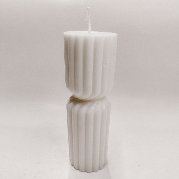 Handgemaakte designkaars Pilar H 14.5 cm