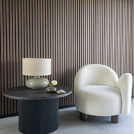 Honolulu Lounge stoel - Wit, Bouclé, bruine houtpoten