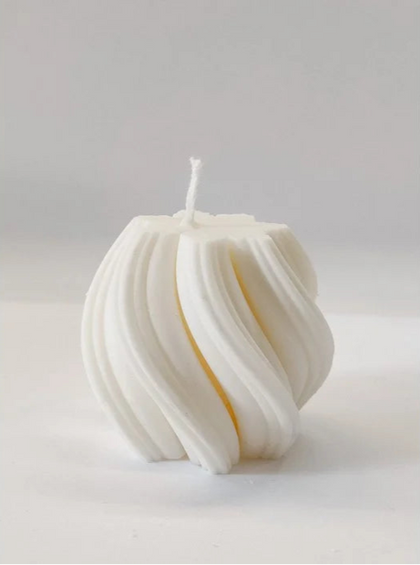 Handgemaakte designkaars Swirl H 5.5 cm