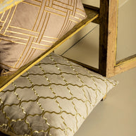 PTMD Kussen Lizze Beige Velvet Embroidery 45 x 45